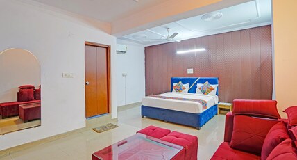 FabHotel Crown 15 - Noida Sector-15 Metro Station Room Type - Premium Room FabHotel Crown 15 - Noida Sector-15 Metro Station Room Type - Premium Room