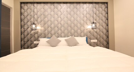 Blue Beds Hostel | Rooms & Dorms Room Type - Premium King Room