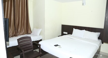 PRIDE IMAGE Room Type - Clasic Triple Room AC