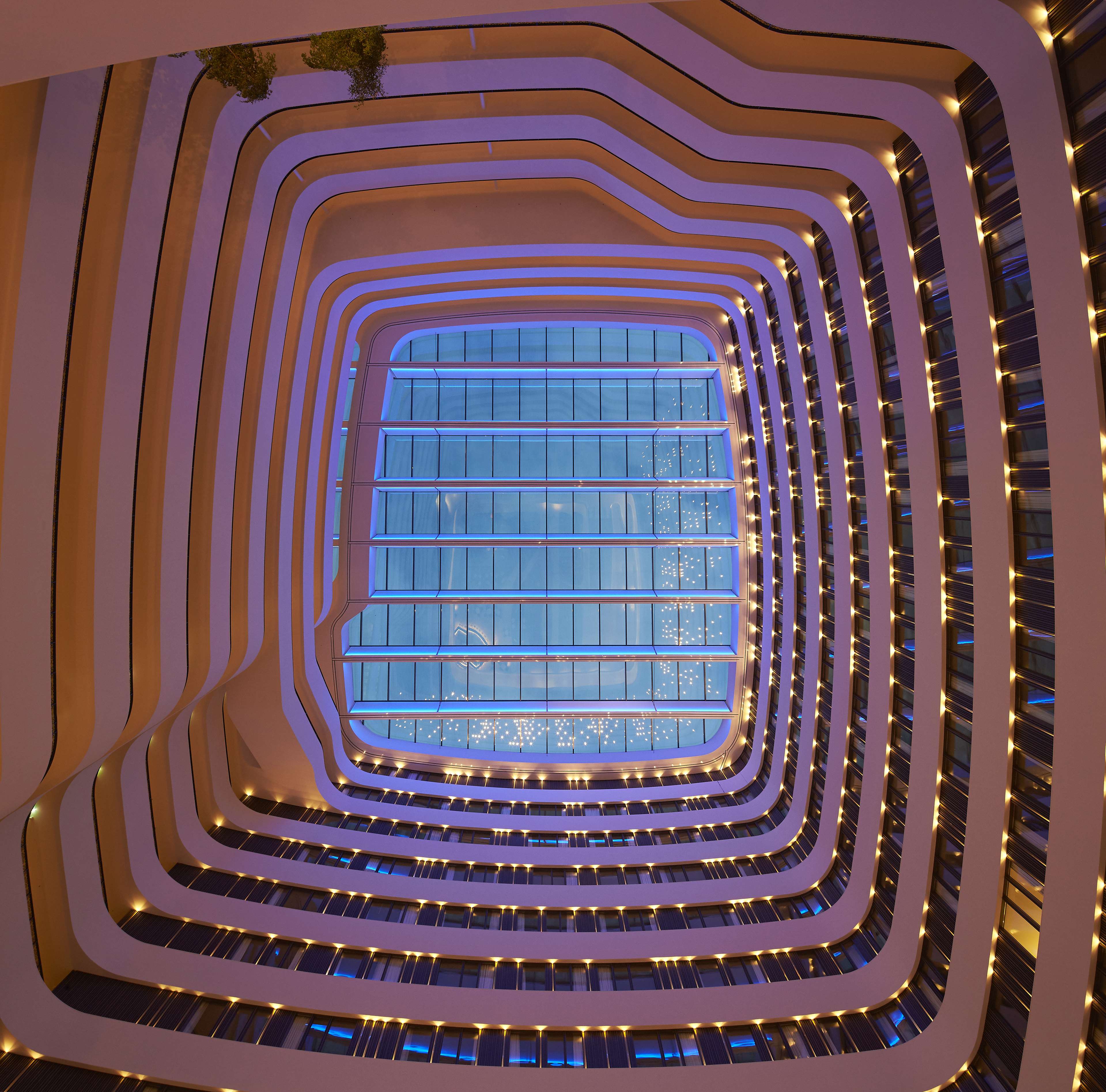 Hilton Amsterdam Airport Schiphol - Tap to explore photos