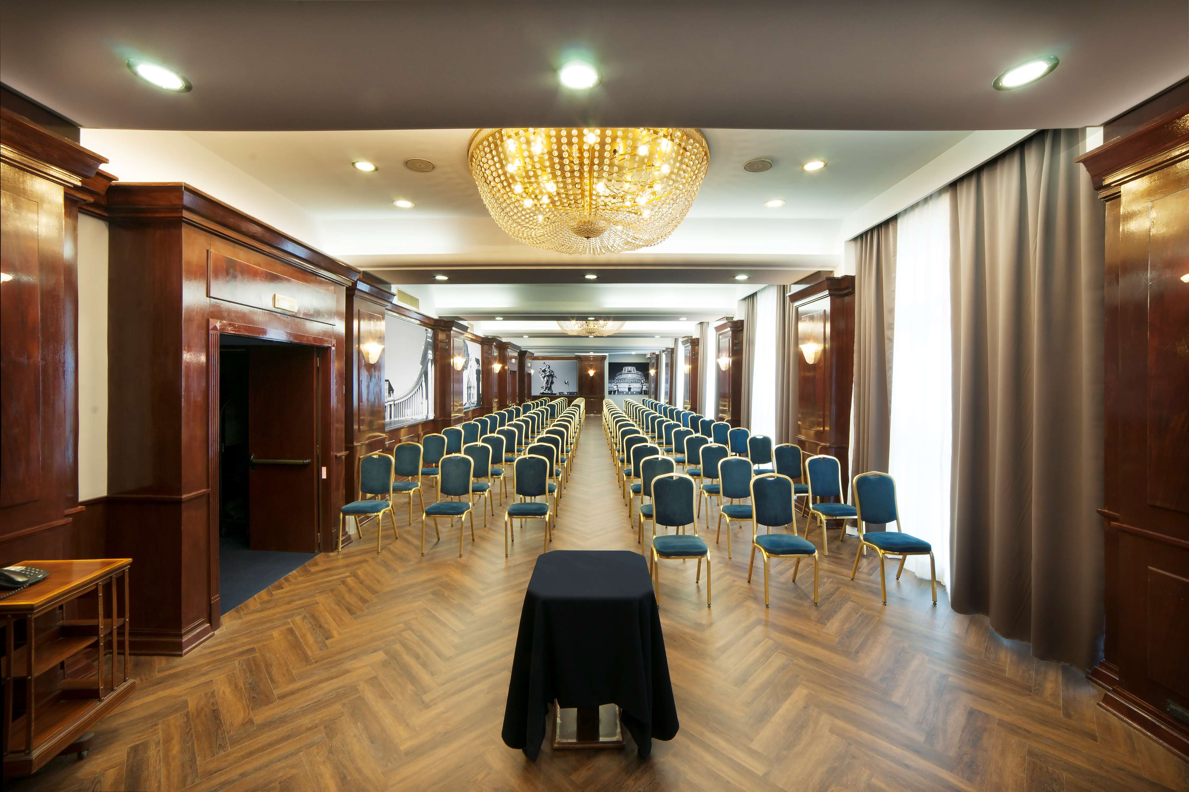 Main gallery