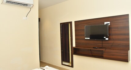 Hotel MG Grand Room Type - Superior Double Room