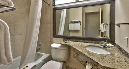 Best Western Plus Rio Grande Inn Room Type - 2 Queen Beds, Non-Smoking, Mini Fridge, Wi-Fi, Flat Screen Television, Activity Table Best Western Plus Rio Grande Inn Room Type - 2 Queen Beds, Non-Smoking, Mini Fridge, Wi-Fi, Flat Screen Television, Activity Table