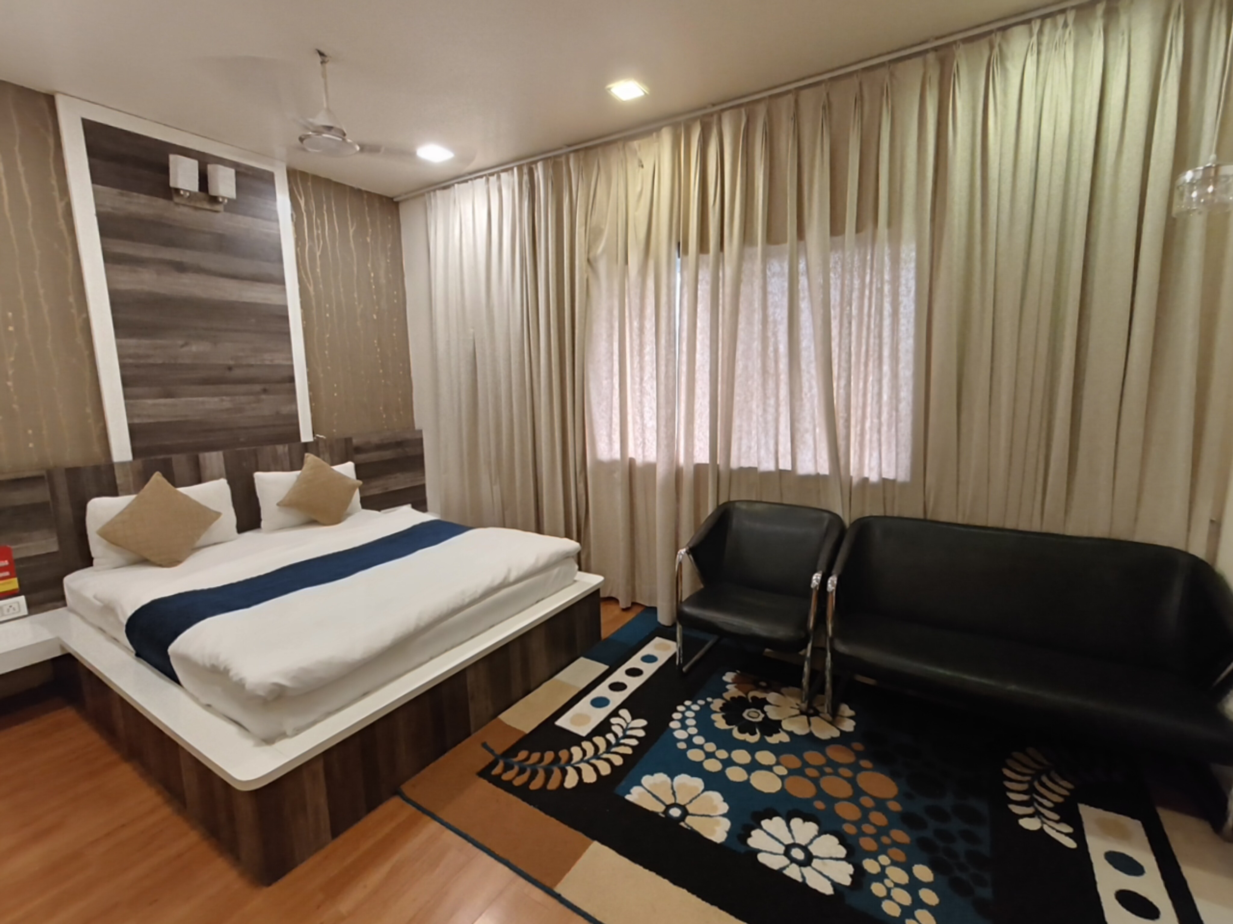 Hotel Singh Residency - Tap to explore photos