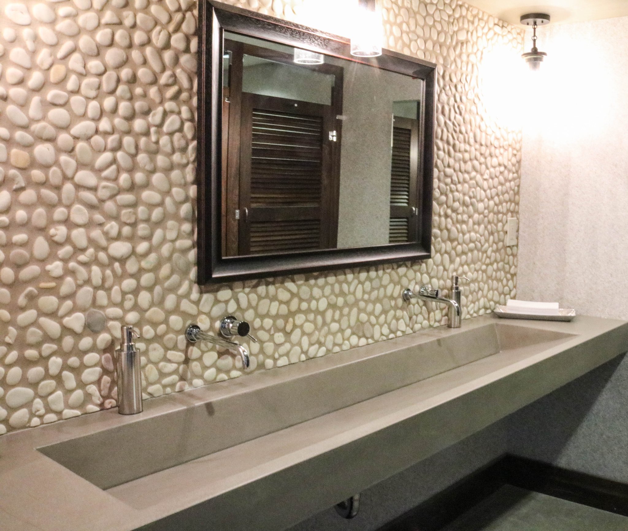 Hotel Indigo TRAVERSE CITY, an IHG hotel - Tap to explore photos