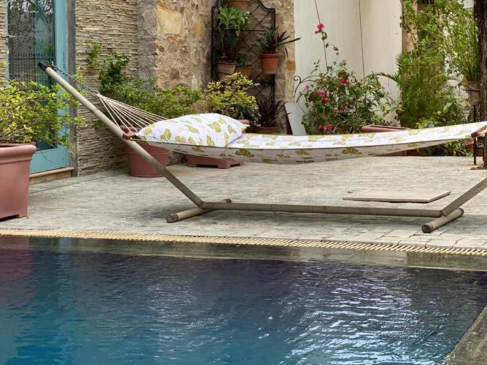 Rosastays Amer - Luxury Villa with Private Indoor Pool - Tap to explore photos
