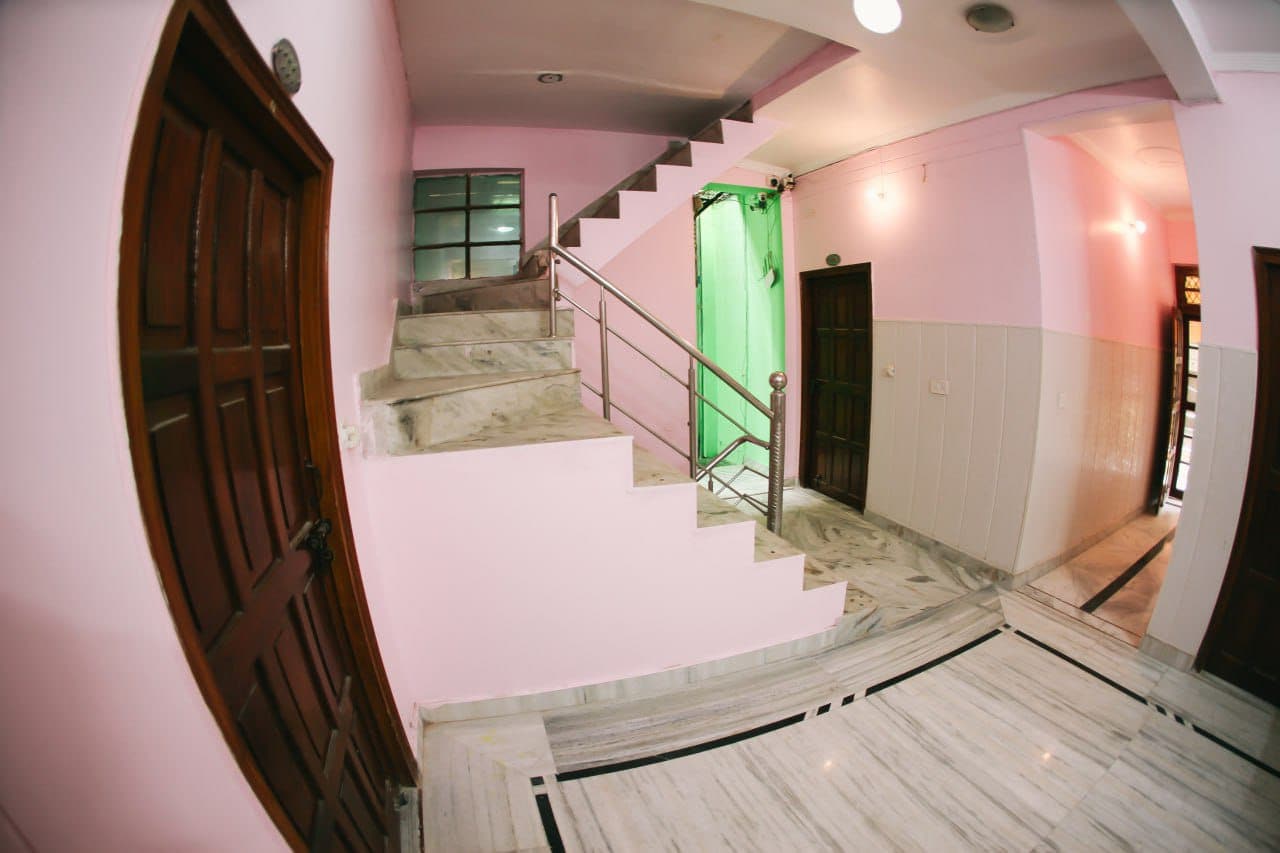 Maa Vaibhav Laxmi Guest House Tapovan Rishikesh - Tap to explore photos