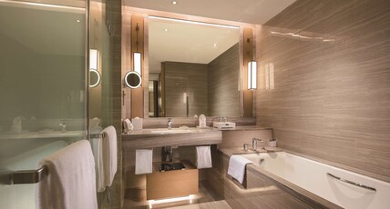 Hilton Shenyang Room Type - TWIN GUEST ROOM
