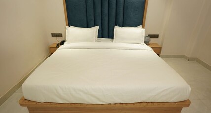 V Inn Studio Room Type - Premium Studio Room