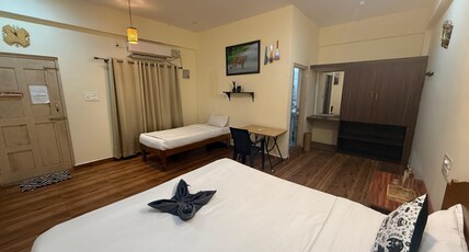 Vanah Stays Room Type - Deluxe Ac room