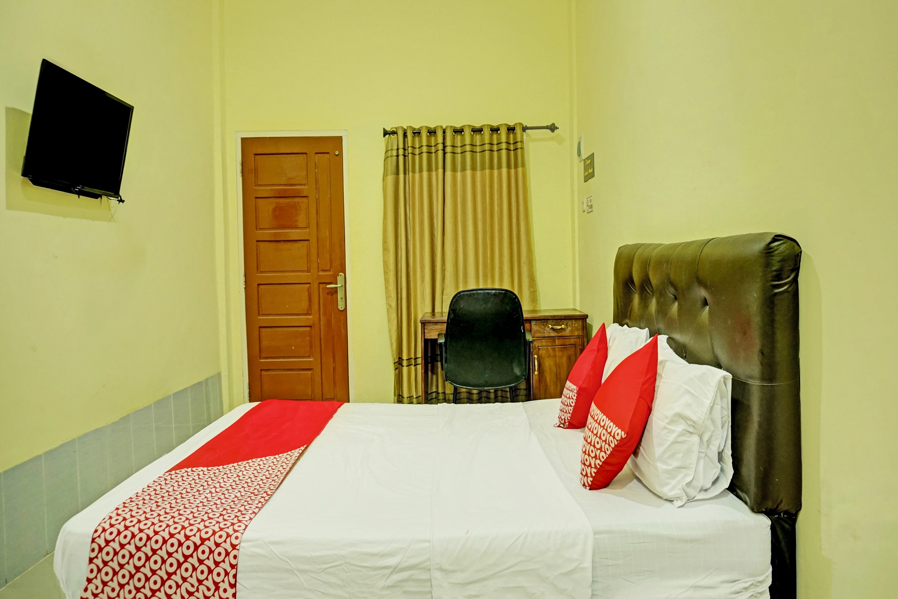 Hotel O Kusuma Residence Syariah - Tap to explore photos