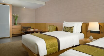 JC Kevin Sathorn Bangkok Hotel Room Type - Premier Twin Bed