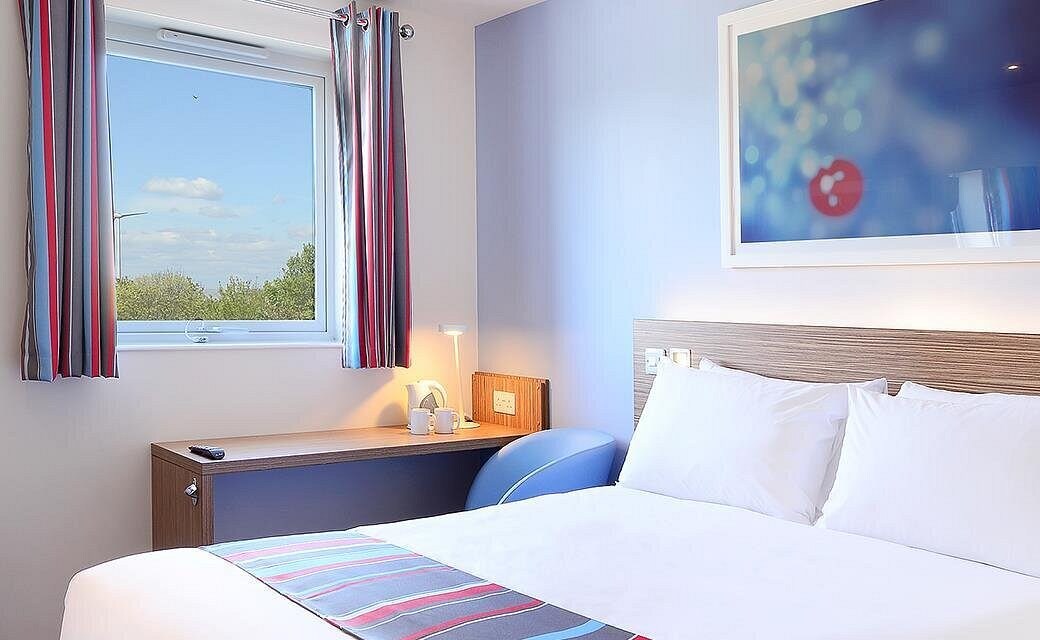 Travelodge Worthing Seafront - Tap to explore photos