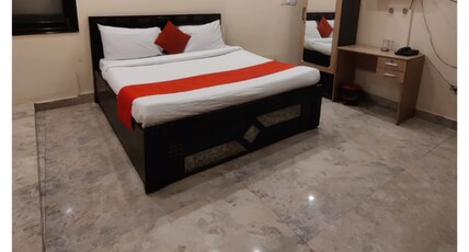 Hotel Raj Residency Govindpuri - Couple Friendly Hotel Room Type - Deluxe Room