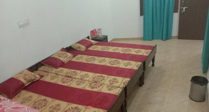 HOTEL PUSPWAN AND RESTAURANT Room Type - Quad room