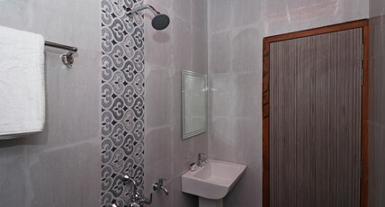 Hotel O SUNSHINE Room Type - Classic
