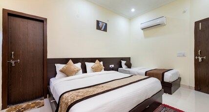 Hotel Ravi Residency Room Type - Family Room