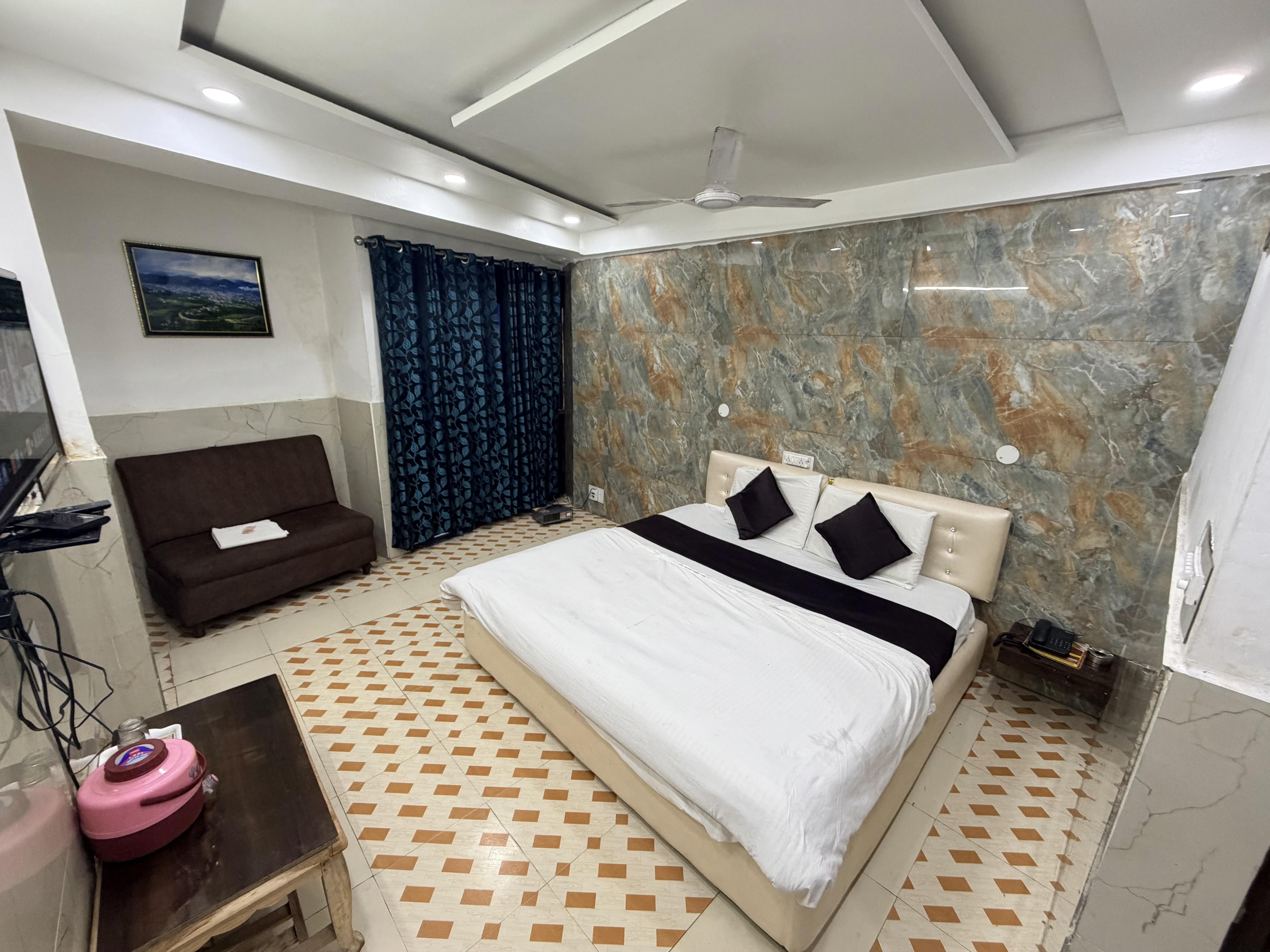Hotel Jammu International - Tap to explore photos