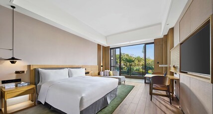 DoubleTree by Hilton Lingshui Hot Spring Room Type - KING GARDEN VIEW ROOM
