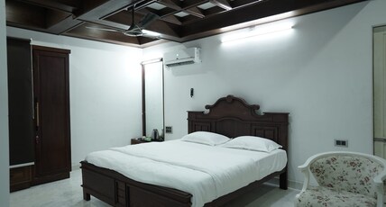 Palamattam Villa Room Type - Super deluxe room (Room 4)