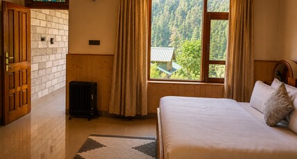 Foresta Living Kasol Room Type - Executive Triple Room F6
