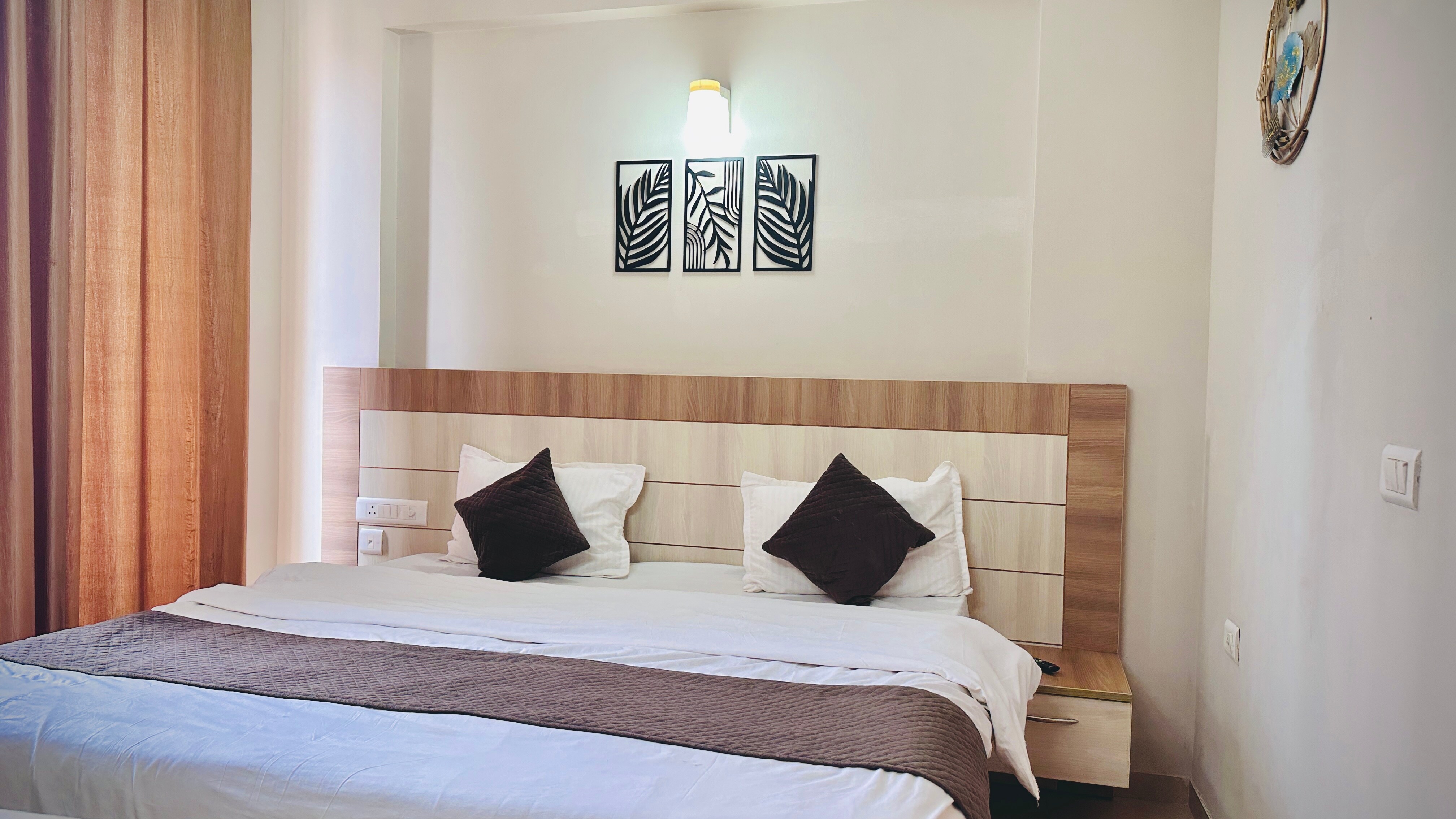 Nova living apartment-Omaxe - Tap to explore photos