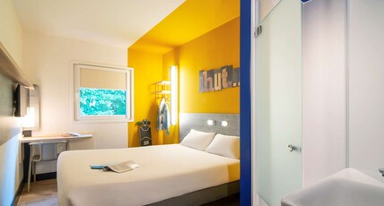 ibis budget Amsterdam Airport Room Type - Standard Room with 1 double bed