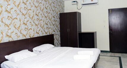 Hotel Nagarjuna Room Type - DELUXE AC