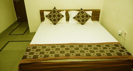 Ambe Residency Abu Road Room Type - Deluxe Ac