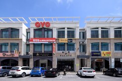 Hotel O Lm Residence