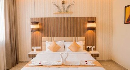 LEKSHMAN PALACE Room Type - Deluxe Room