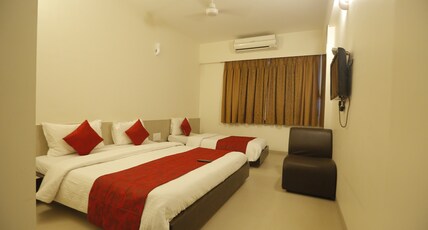 Hotel Sai Dwarka Palace Room Type - TRIPLE BED Non A.C. Room