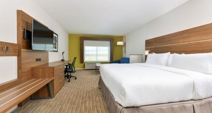 Holiday Inn Express Alliance Room Type - 1 King Suite Mobility Accessible Tub Sofa Bed Holiday Inn Express Alliance Room Type - 1 King Suite Mobility Accessible Tub Sofa Bed