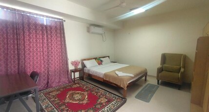 Revkeys Corporate Stay Room Type - Deluxe Double Room with Balcony
