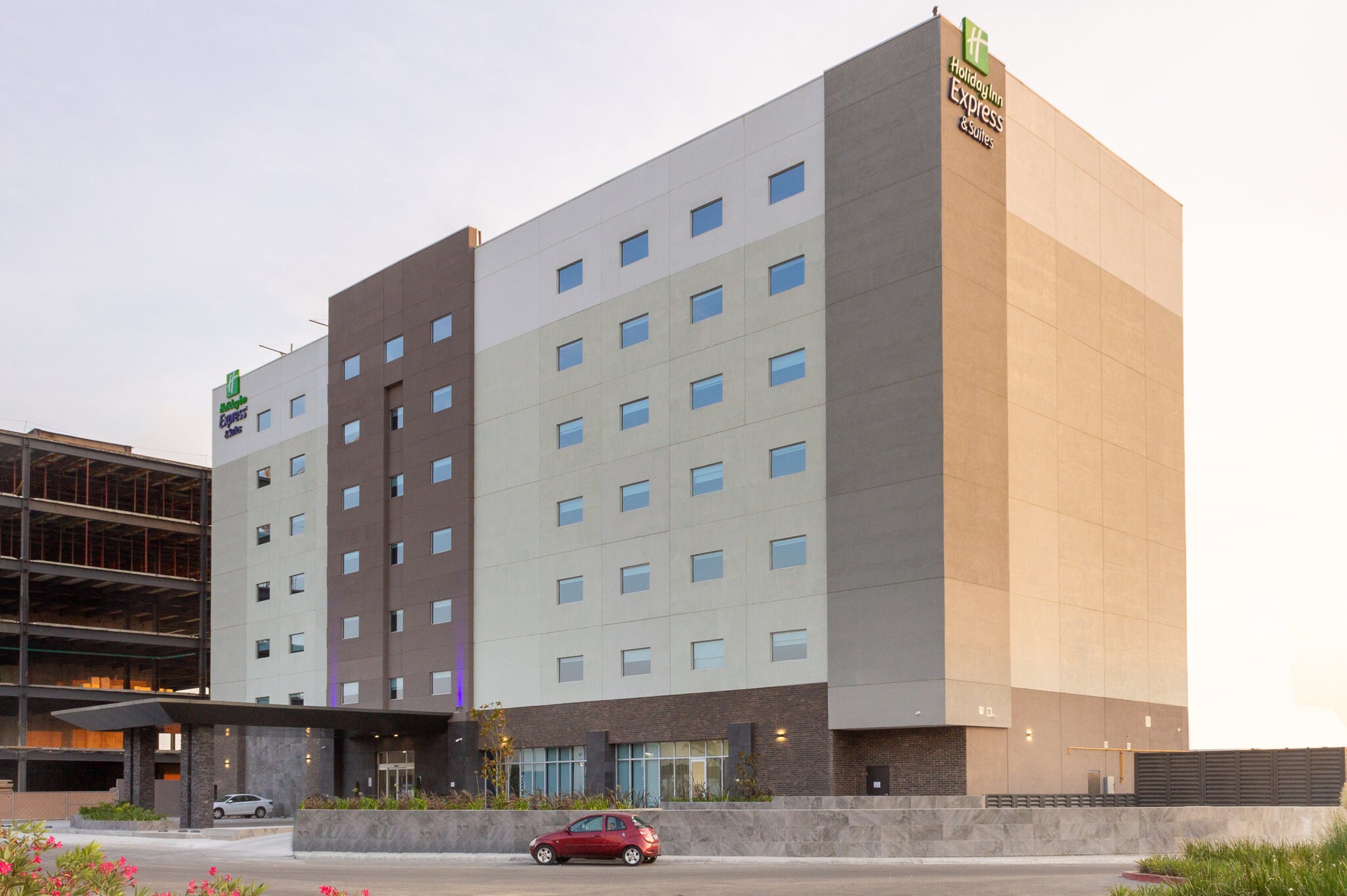Holiday Inn Express & Suites TIJUANA OTAY - Tap to explore photos