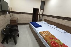 Pishorian Bnb | 400 m to Golden Temple