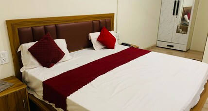 Hotel Shine Plus Room Type - Bedroom