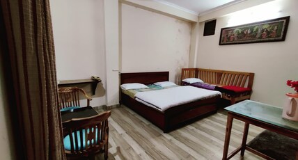 Paradise Inn Room Type - Lake View Tripple Bedded Room