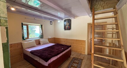 Chillgoza cafe & stay Room Type - Duplex cottage