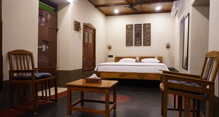 Mana Manduva stay Room Type - Luxury Room
