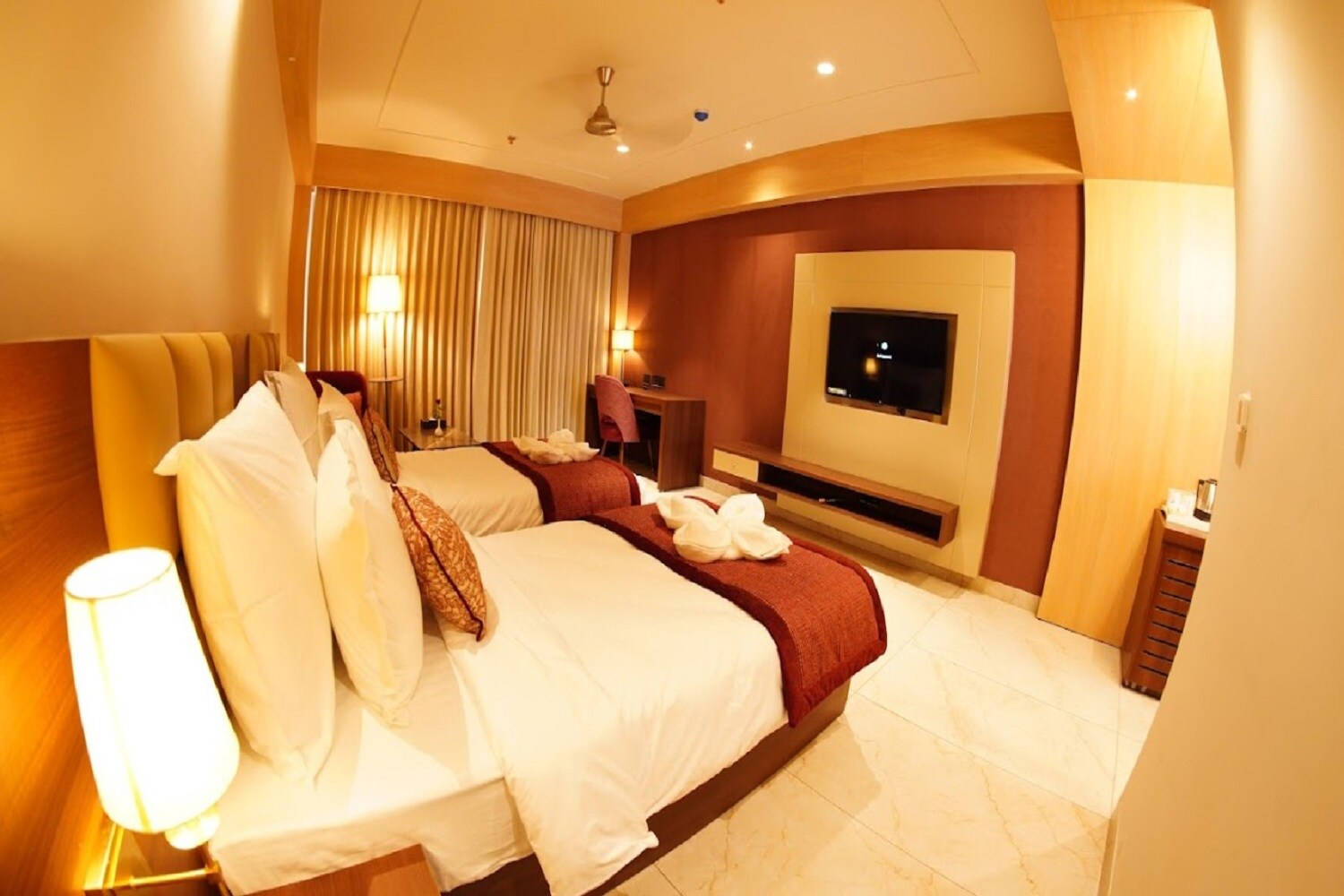 Hotel Pahadi - Tap to explore photos