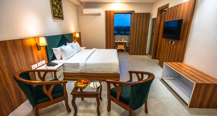 Clarks Inn Bathinda Room Type - Executive Room