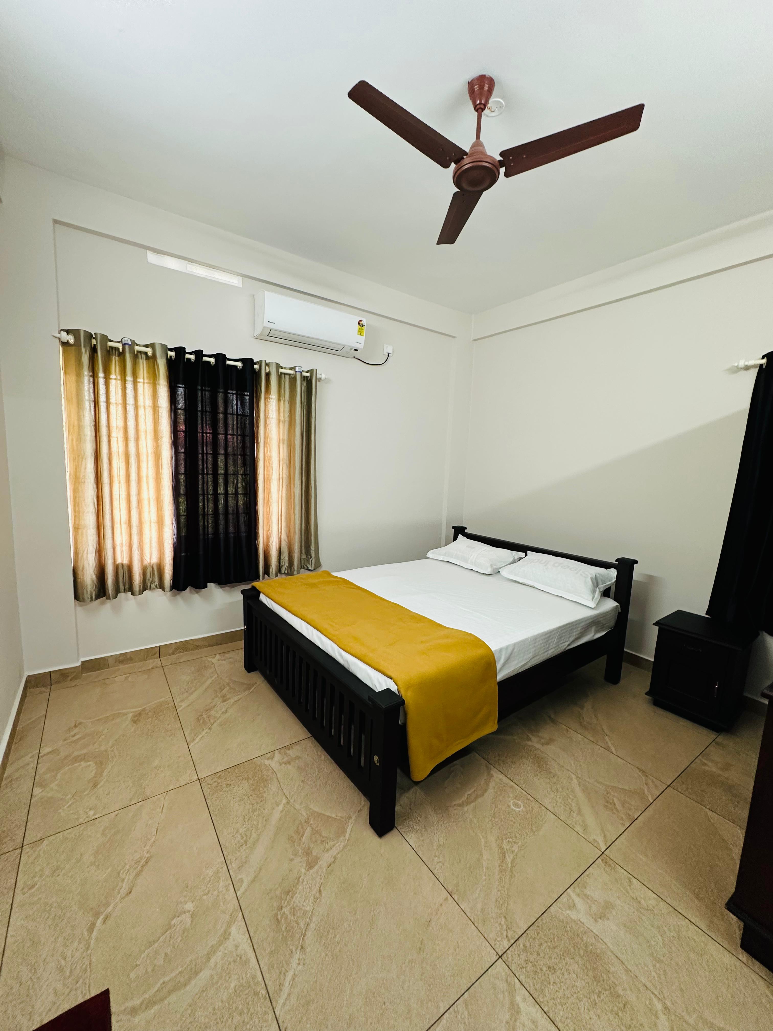 Malabar Service Apartment - Tap to explore photos