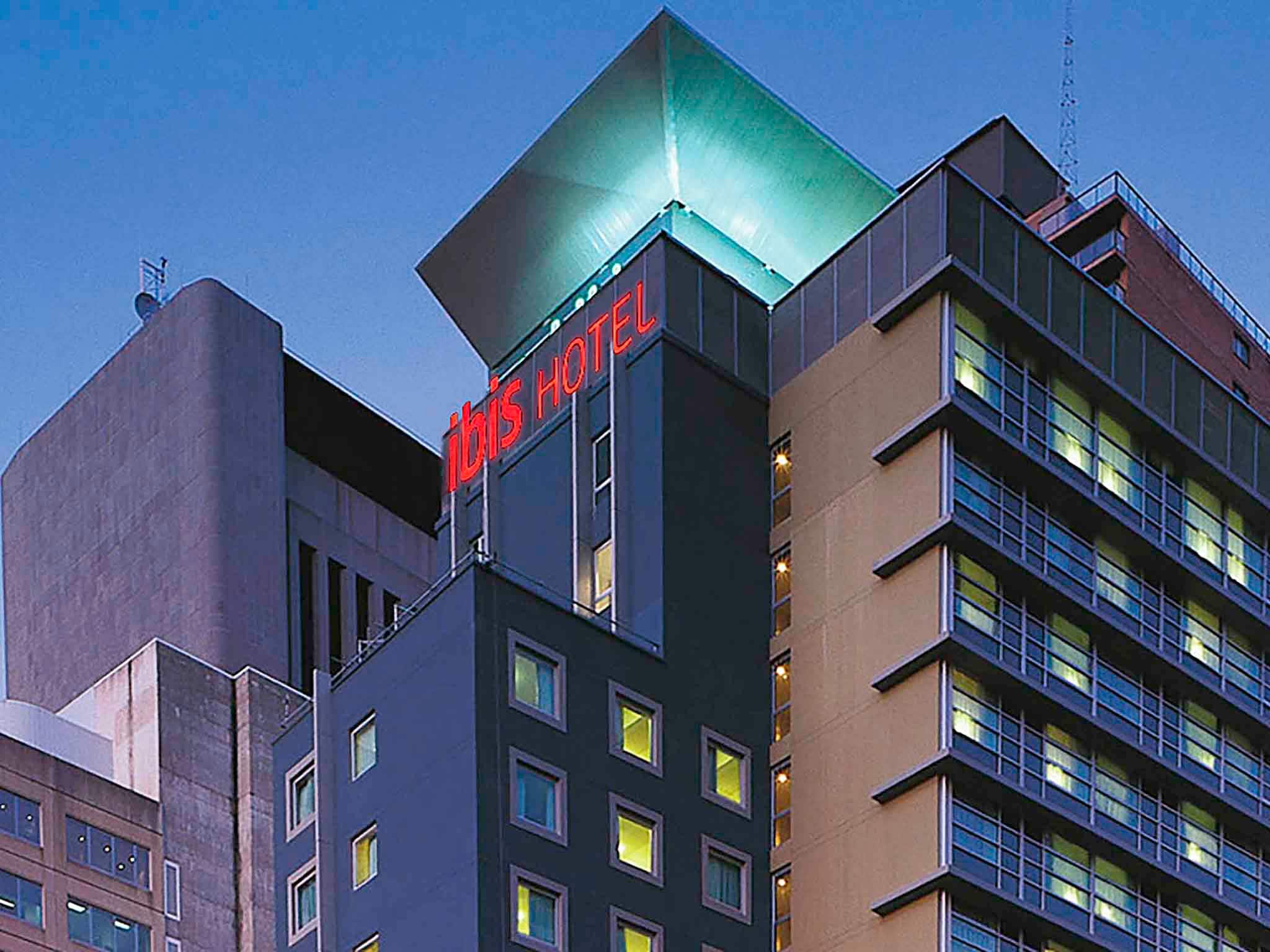 ibis Sydney World Square - Tap to explore photos