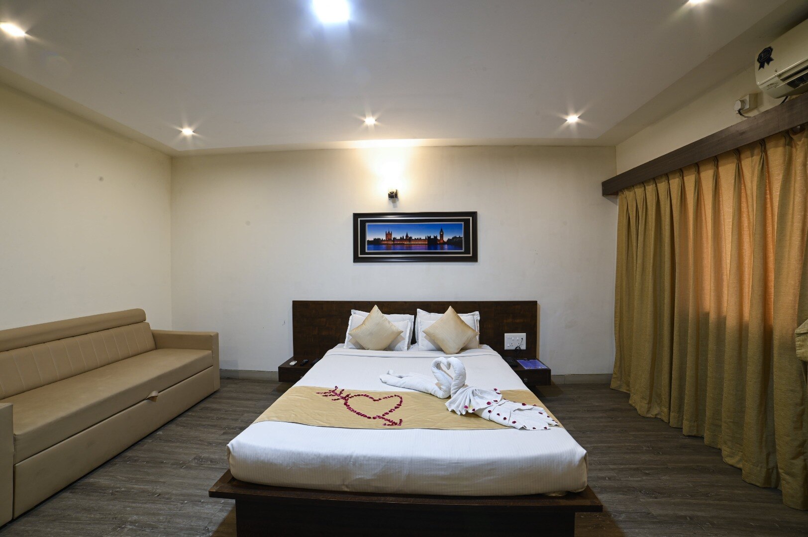 THE EMERALD RESORTS - Tap to explore photos