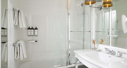 Sofitel Paris Baltimore Tour Eiffel Hotel Room Type - JUNIOR SUITE with 2 single beds