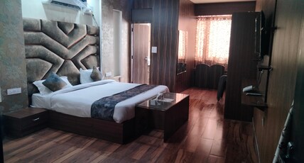 KMG Hotel Room Type - PREMIUM ROOM