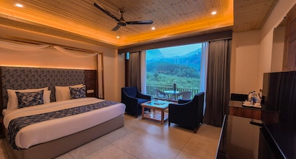 Nazaara - A Luxe Retreat Room Type - Luxurious (Private Balcony + Amazing View + Extra Spacious) Nazaara - A Luxe Retreat Room Type - Luxurious (Private Balcony + Amazing View + Extra Spacious)