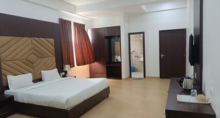 Tathastu Hotels & Banquet Hall Room Type - SUITE