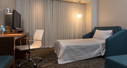 Hampton Inn by Hilton Hermosillo, Mexico Room Type - 1 QN ACC RI SHWR STUDIO NS